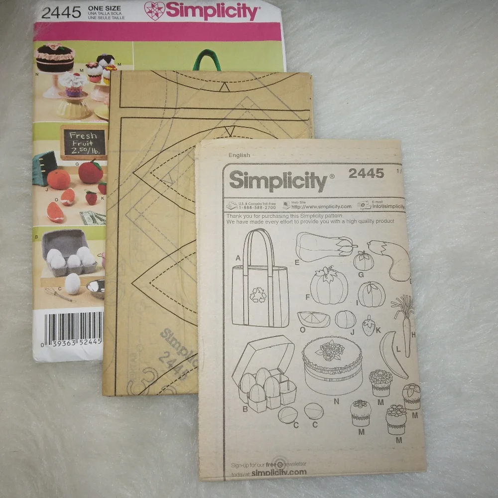 SIMPLICITY 2445 Felt Food Egg Carton and Tote, NEW and UNCUT super fun s…